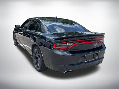 Used 2021 Dodge Charger SXT w/ Plus Group RWD image 3
