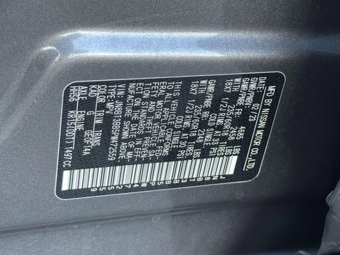 Used 2023 Nissan Rogue SV image 11