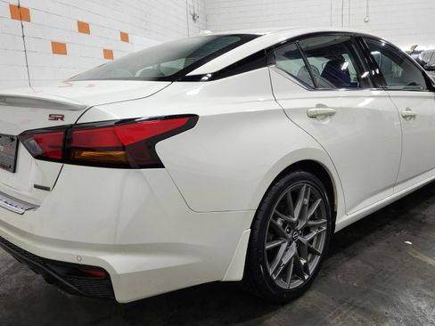 Used 2023 Nissan Altima 2.0 SR image 18