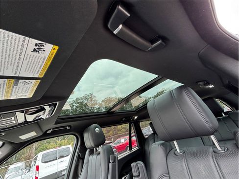 Used 2016 Land Rover Range Rover Long Wheelbase Supercharged image 40