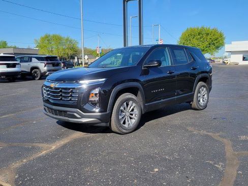 New 2026 Chevrolet Equinox LT w/ Convenience Package II AWD/4WD image 4