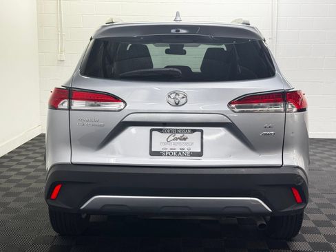 Used 2022 Toyota Corolla Cross LE w/ Moonroof Package AWD/4WD image 6