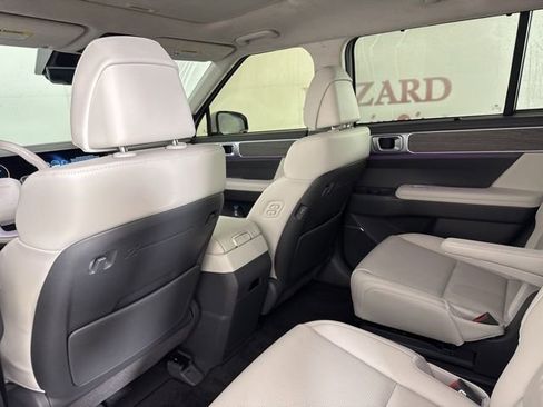 Used 2025 Hyundai Santa Fe Calligraphy image 14
