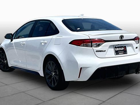 Used 2026 Toyota Corolla SE FWD image 12