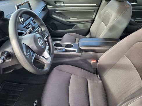 Used 2022 Nissan Altima 2.5 SV FWD image 9