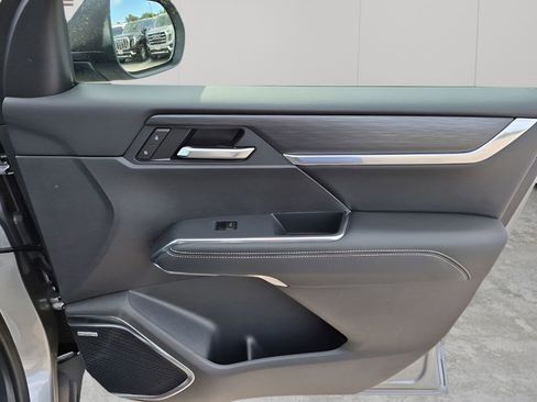 New 2026 GMC Acadia Elevation w/ Black Edition FWD image 15