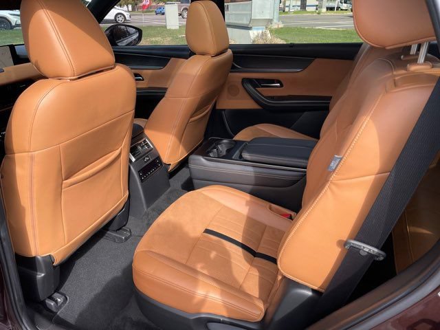 Used 2024 MAZDA CX-90 3.3 Turbo S w/ Premium Plus AWD/4WD image 16