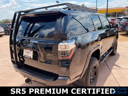 Used 2022 Toyota 4Runner SR5 Premium image 9