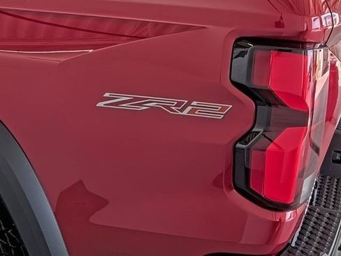 New 2026 Chevrolet Colorado ZR2 w/ Technology Package AWD/4WD image 10