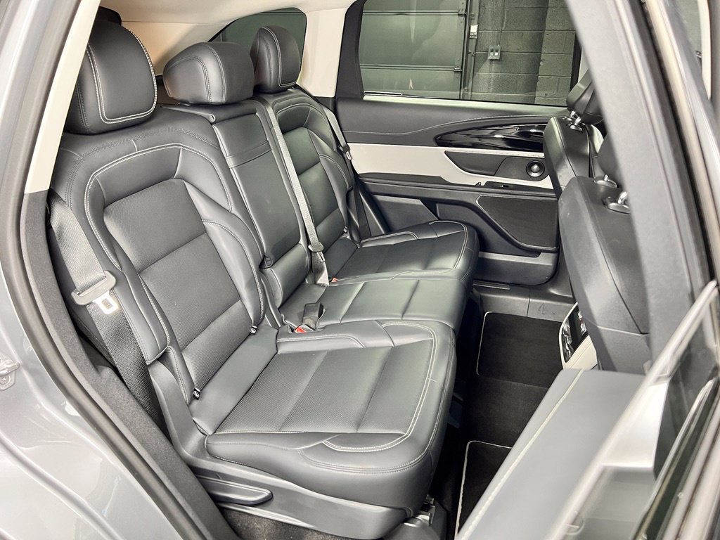 Used 2024 Lincoln Nautilus Premier w/ Equipment Group 102A AWD/4WD image 20