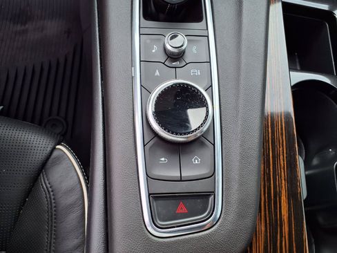 Used 2024 Cadillac Escalade ESV Premium Luxury w/ LPO, Floor Liner Package AWD/4WD image 19