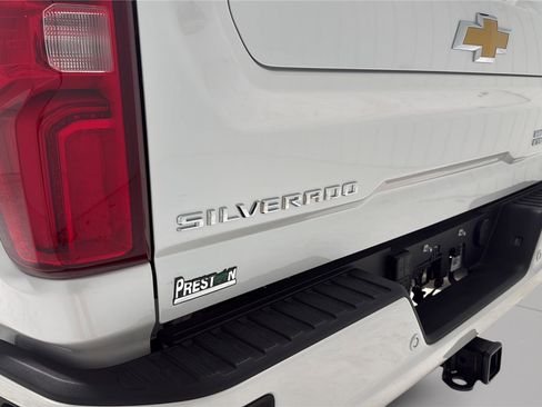 Used 2025 Chevrolet Silverado 3500 High Country w/ High Country Premium Package AWD/4WD image 28