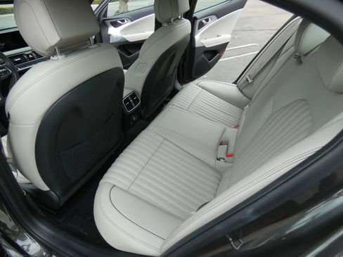 Used 2023 Genesis G70 2.0T w/ Sport Prestige Package image 37