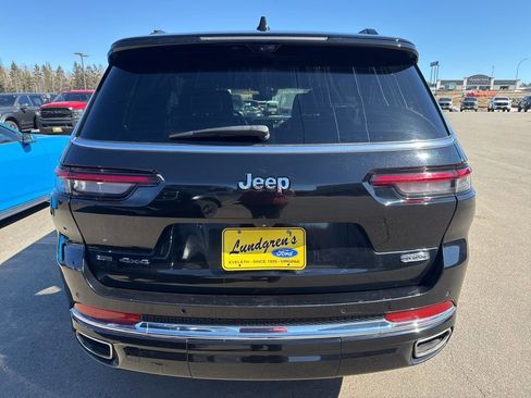 Used 2021 Jeep Grand Cherokee L Overland w/ Luxury Tech Group IV image 3