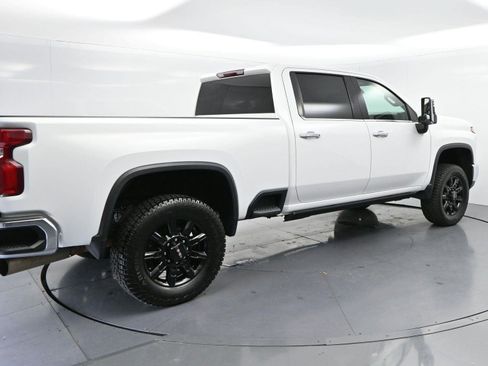 Used 2024 Chevrolet Silverado 2500 LTZ AWD/4WD image 7