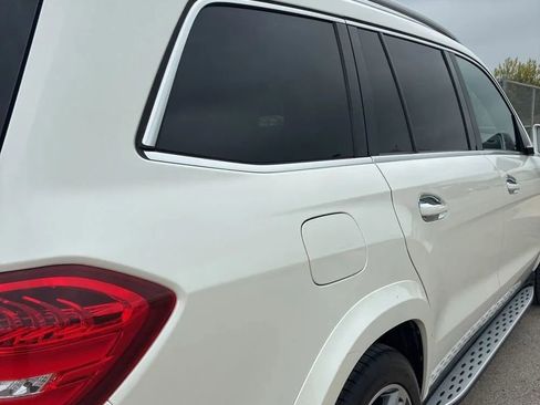 Used 2017 Mercedes-Benz GLS 550 4MATIC image 9