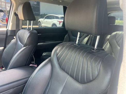 Used 2023 Hyundai Palisade Limited FWD image 9