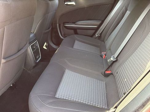 Used 2023 Dodge Charger SXT RWD image 9