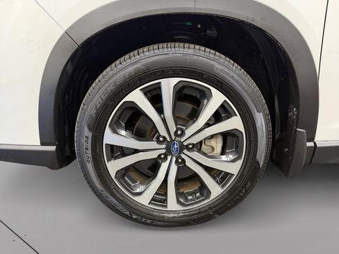 Used 2023 Subaru Forester Limited AWD/4WD image 14