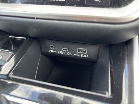 Certified 2024 Subaru Outback Premium image 23