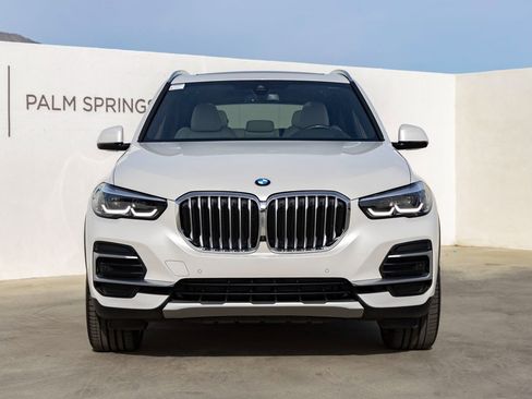 Certified 2023 BMW X5 sDrive40i w/ Premium Package image 4