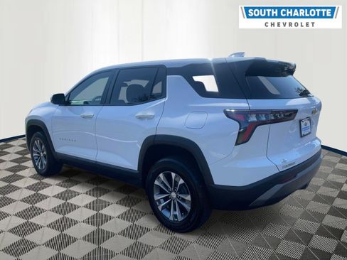 Used 2026 Chevrolet Equinox LT FWD image 6