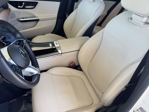 Used 2024 Mercedes-Benz C 300 Sedan image 17