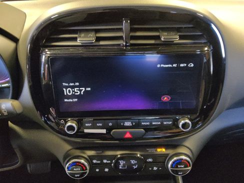 Used 2024 Kia Soul S image 25
