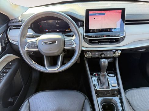 Used 2022 Jeep Compass Limited w/ Elite Group image 12