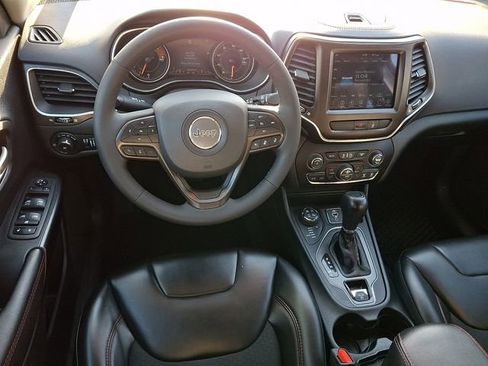 Used 2022 Jeep Cherokee Trailhawk w/ Technology Group B AWD/4WD image 12