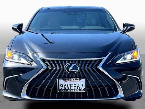 Used 2023 Lexus ES 300h w/ Premium Package FWD image 3
