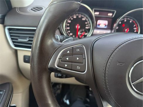 Used 2019 Mercedes-Benz GLS 550 4MATIC image 27