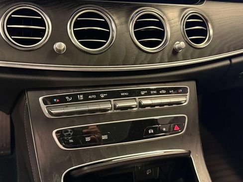 Used 2023 Mercedes-Benz E 350 4MATIC Sedan image 29