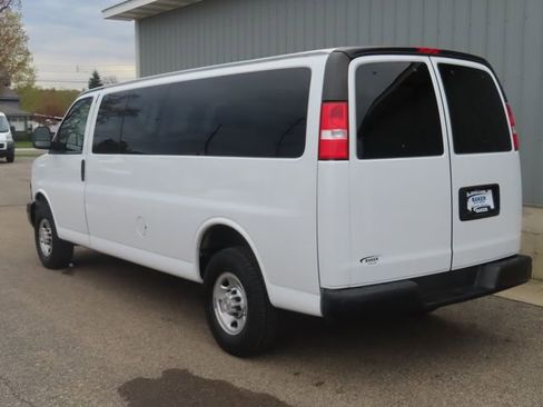 Used 2023 Chevrolet Express 3500 LS RWD image 9