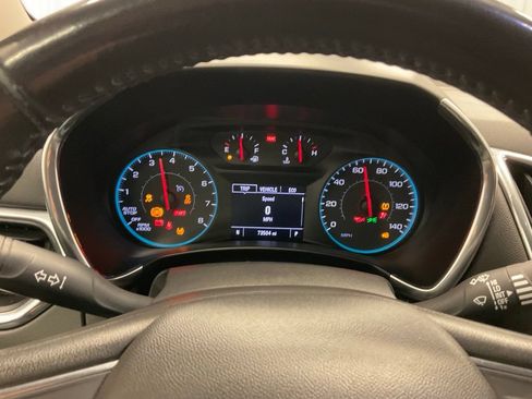 Used 2018 Chevrolet Equinox LT AWD/4WD image 13