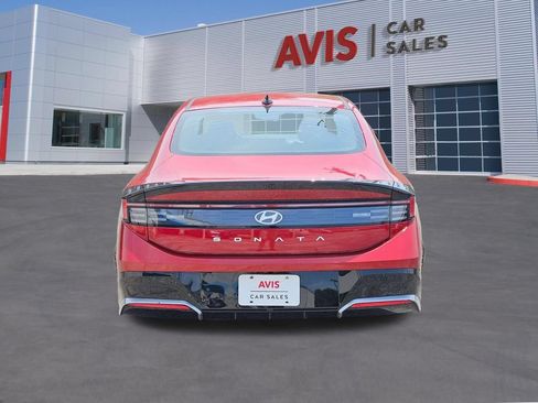 Used 2025 Hyundai Sonata SEL FWD image 5