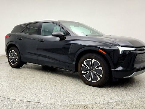 Used 2024 Chevrolet Blazer EV LT AWD/4WD image 3