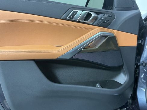 Used 2022 BMW X6 xDrive40i w/ Executive Package image 18