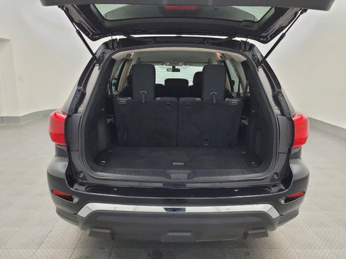 Used 2017 Nissan Pathfinder S image 29