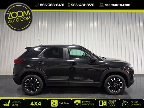 Used 2023 Chevrolet TrailBlazer LT w/ Convenience Package AWD/4WD image 1