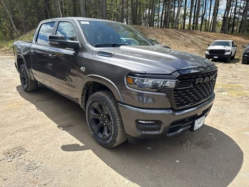 New 2026 RAM 1500 4x4 Crew Cab image 7