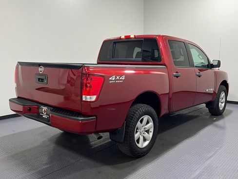 Used 2015 Nissan Titan S image 22