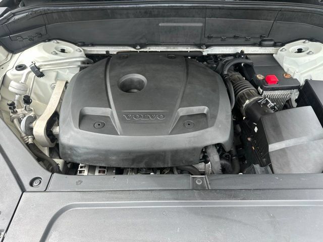 Used 2018 Volvo XC90 T6 Momentum w/ Convenience Package AWD/4WD image 33