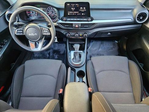 Used 2023 Kia Forte LXS w/ LXS Technology Package image 15