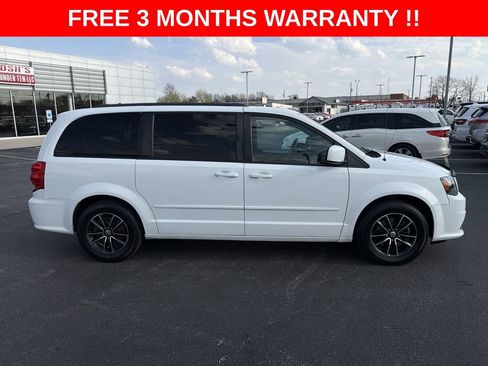 Used 2017 Dodge Grand Caravan GT FWD image 32