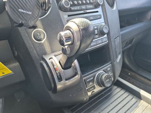 Used 2015 Honda Pilot Touring image 10