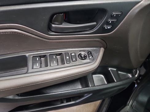 Used 2019 Honda Odyssey EX-L image 16