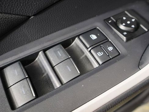 Used 2025 Toyota RAV4 XLE Premium image 21