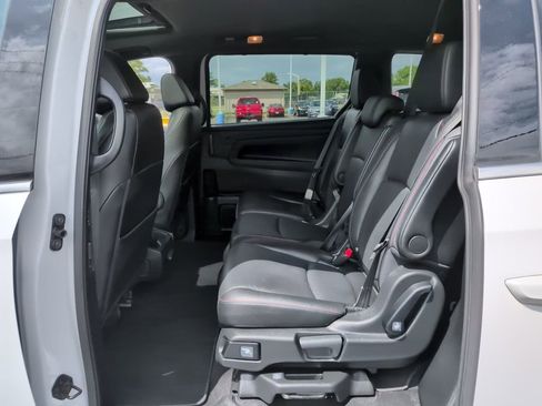 Used 2025 Honda Odyssey Sport-L image 13