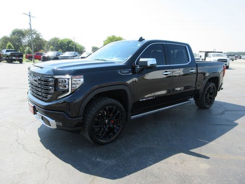 Used 2024 GMC Sierra 1500 Denali Ultimate AWD/4WD image 10